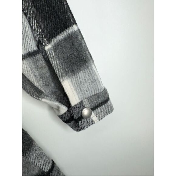 Blank NYC Flannel Jacket Size Small Plaid Gray Black Button Down Long Sleeve - Picture 6 of 10